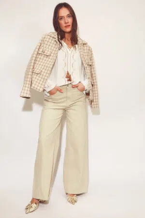 בלייזר קלאסי Mika | בז