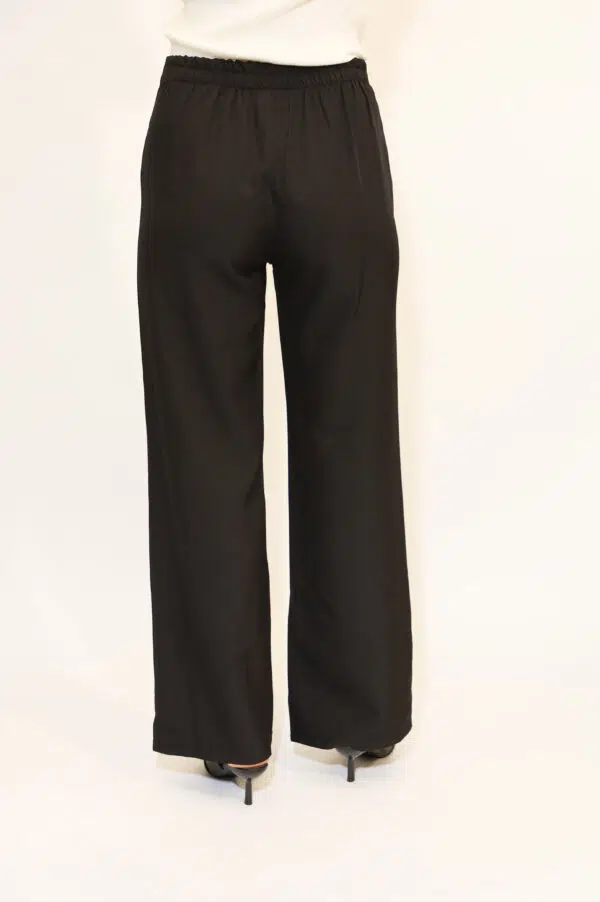 IV PR82012 B BLACK (4)
