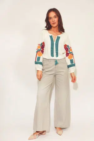 חולצה עם רקמה Anna | לבן