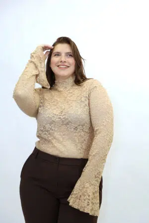 חולצה רקמה Pascale | בז