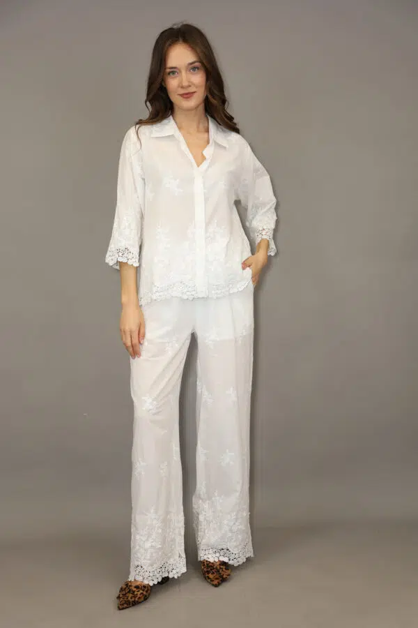 IV V3545 A WHITE (4)