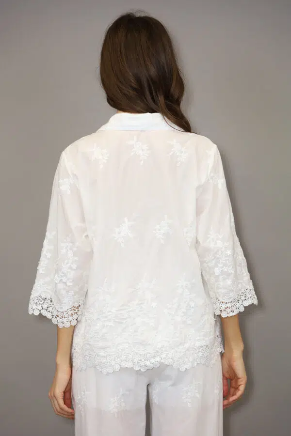 IV V3545 A WHITE (5)