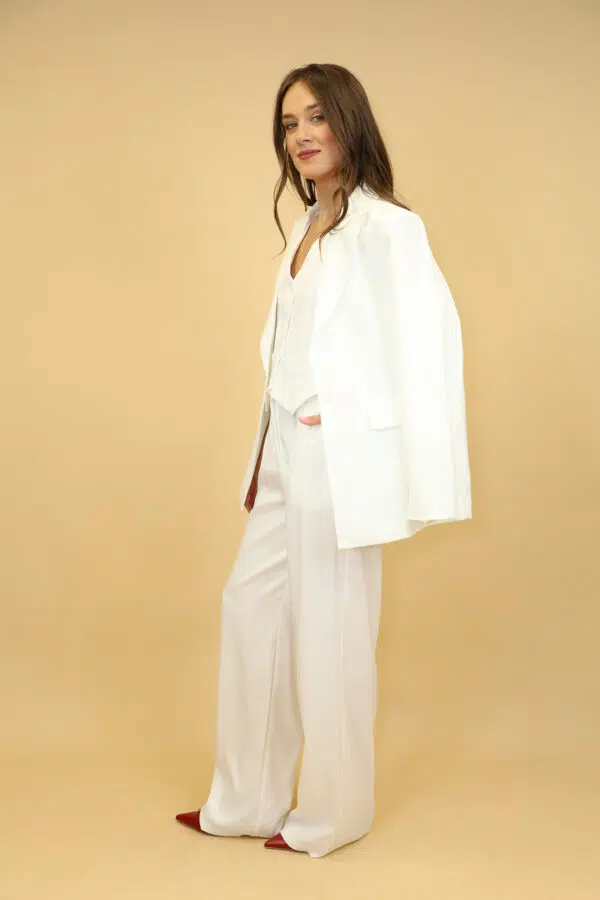 IV VP3006 WHITE (2)