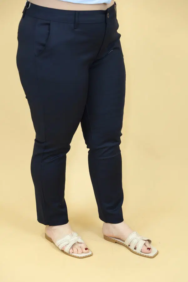 YB SW5057 4NAVY3