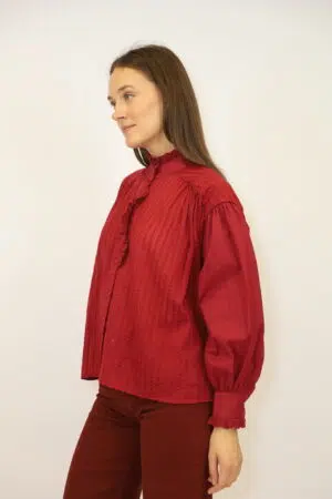 חולצת פסים תחרה Marie | יין