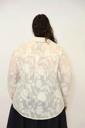 חולצה עם רקמות Ella | לבן
