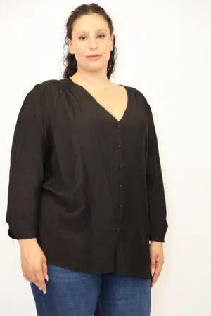 חולצה עם צווארון וי Viki | שחור