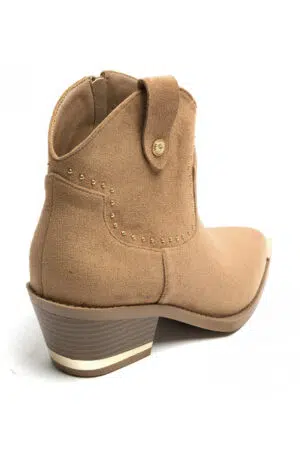 מגפונים בוקרים Clara | קאמל