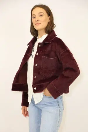 מעיל גקט Caroline | יין