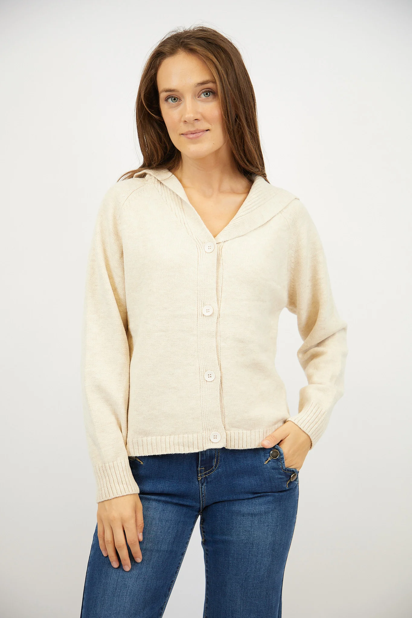 קרדיגן בסריגה עדינה Lola | בז – INAP-AR968-BEIGE