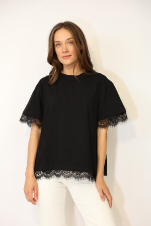 חולצה תחרה Nelly | שחור – CHR-TS962-BLACK