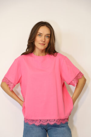 חולצה תחרה Nelly | פוקציה – CHR-TS962-FUSHIA