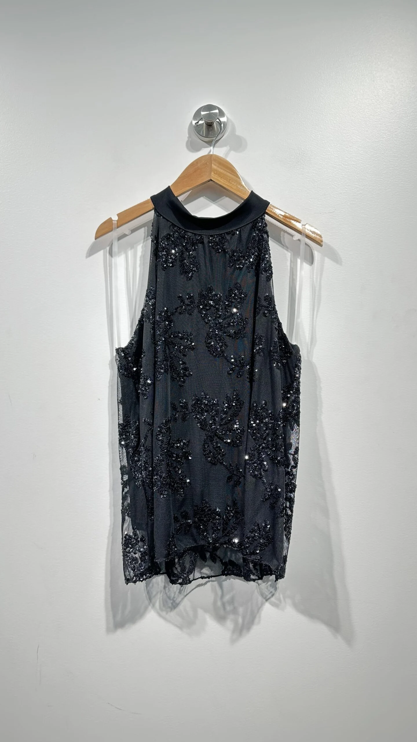 טופ קולר Noa | שחור – IV-PR28805-BLACK